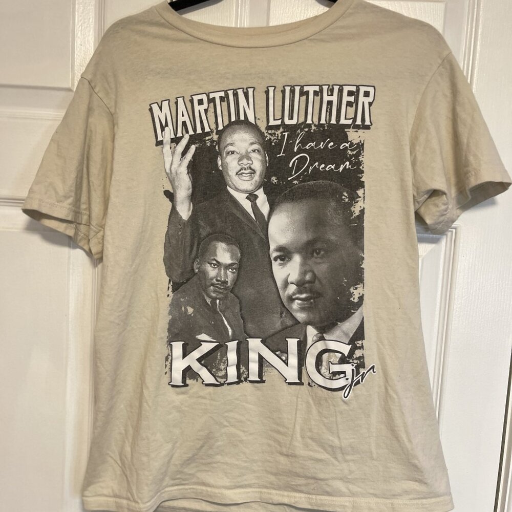 Martin Luther King Jr. Graphic Tee Medium